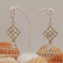 Carica l'immagine nel visualizzatore di Gallery, orecchini da cerimonia in argento 925 con cristalli aurora borealis