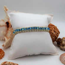 Carica l'immagine nel visualizzatore di Gallery, Braccialetto tennis con cristalli acquamarina