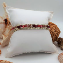 Carica l'immagine nel visualizzatore di Gallery, Braccialetto tennis con cristalli in variazioni di rosso