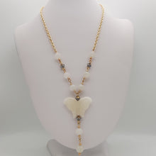 Carica l'immagine nel visualizzatore di Gallery, Collana con Pietre Naturali e ciondolo Quarzo Milk - Orecchini Abbinati | modello "Carrara" - EclipseArtGallery Gioielli