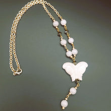 Carica l'immagine nel visualizzatore di Gallery, Collana con Pietre Naturali e ciondolo Quarzo Milk - Orecchini Abbinati | modello "Carrara" - EclipseArtGallery Gioielli