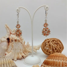 Carica l'immagine nel visualizzatore di Gallery, Orecchini fatti a mano con cristalli austriaci in color rame e argento 925