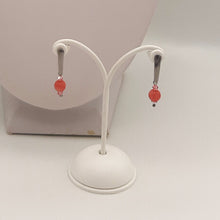 Carica l'immagine nel visualizzatore di Gallery, Parure Collana e Orecchini di Perle di Quarzo Calcedonio Rosa e Cristalli | modello "California" - EclipseArtGallery Gioielli