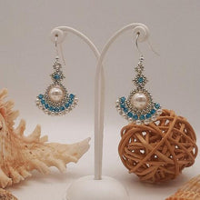 Carica l'immagine nel visualizzatore di Gallery, Orecchini appariscenti con perle e cristalli indicolite
