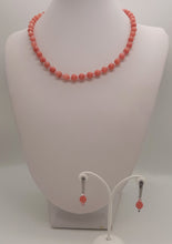 Carica l'immagine nel visualizzatore di Gallery, Parure Collana e Orecchini di Perle di Quarzo Calcedonio Rosa e Cristalli | modello "California" - EclipseArtGallery Gioielli