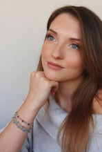 Carica l'immagine nel visualizzatore di Gallery, bracciali "al metro" da collezionare realizzati con cristalli colorati