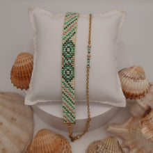 Carica l'immagine nel visualizzatore di Gallery, Bracciale di perline "Lumi Grazia" realizzato al telaio con delicato braccialetto abbinato verde