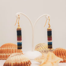 Carica l'immagine nel visualizzatore di Gallery, Parure di Orecchini e Collana a girocollo con ciondolo di perline "Lumi Gioia a colori"