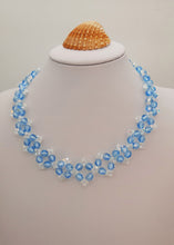 Carica l'immagine nel visualizzatore di Gallery, Collana aderente al collo Trieste con cristalli e argento