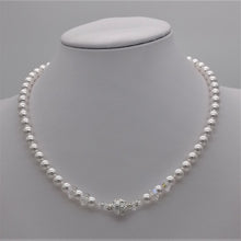 Carica l'immagine nel visualizzatore di Gallery, Collana di perle bianche, da cerimonia  da sposa, con rondelle di cristallo e strass
