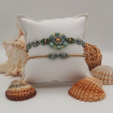Bracciali particolari abbinati con perle di vetro ceco