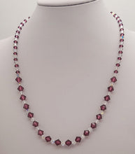Carica l&#39;immagine nel visualizzatore di Gallery, Collana &quot;Salisburgo&quot; realizzata con cristalli di due colori - EclipseArtGallery Gioielli

